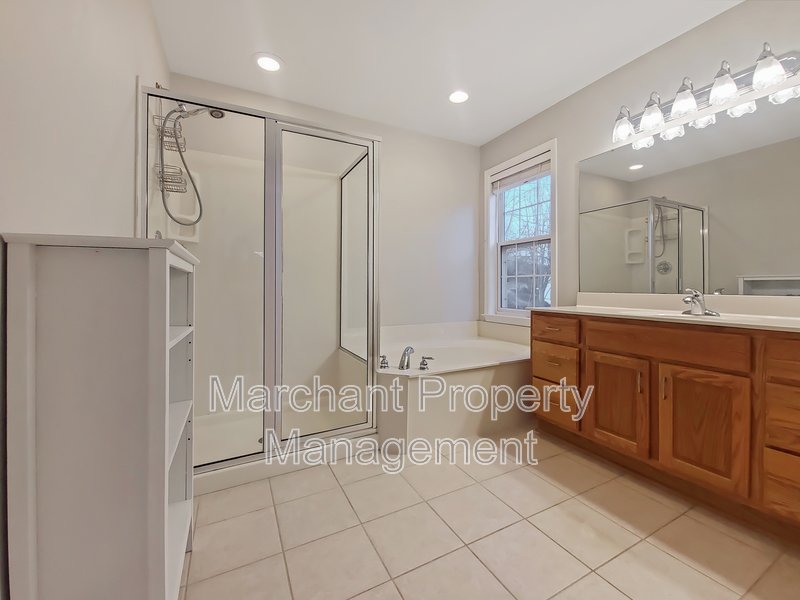 Hidden gem in Half Mile Lake property image