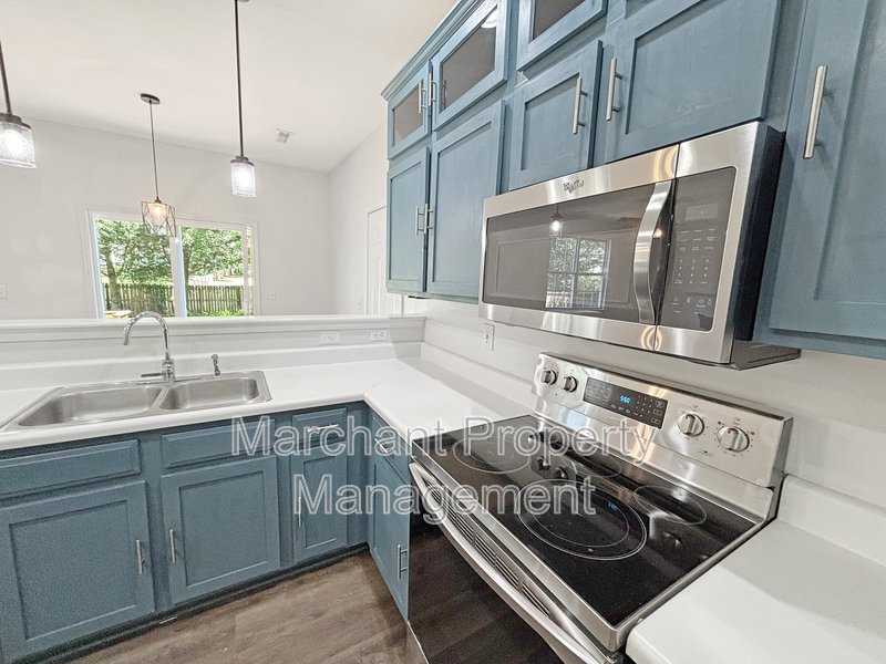 110 Golden Crest Court property image