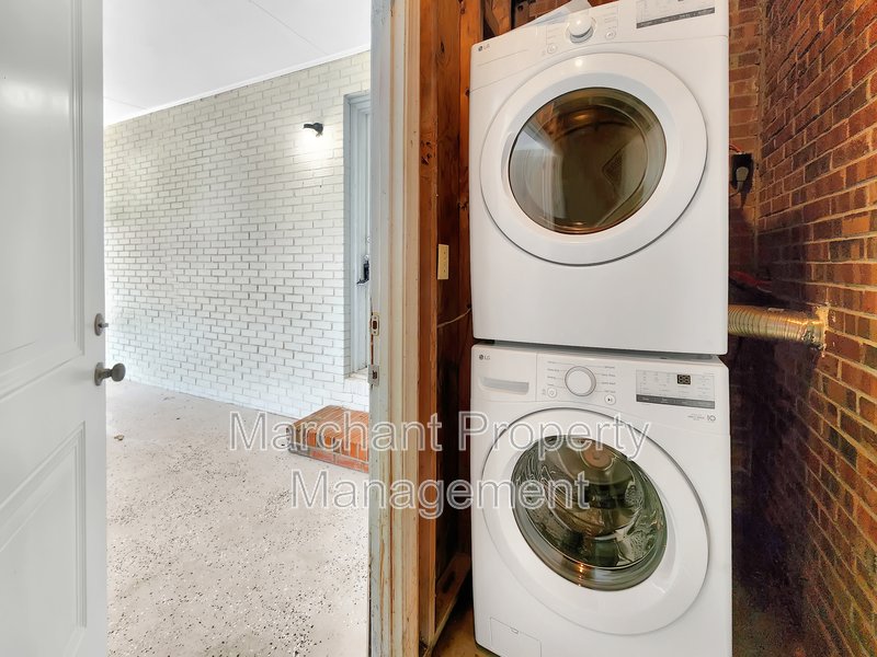 Beautiful 3BR Brick Home! property image