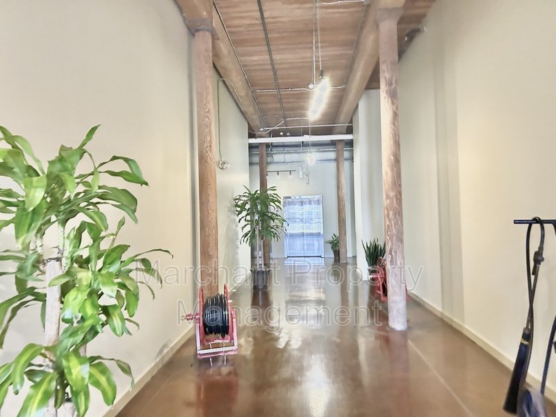 Don't miss the opportunity to call this condo your home! property image