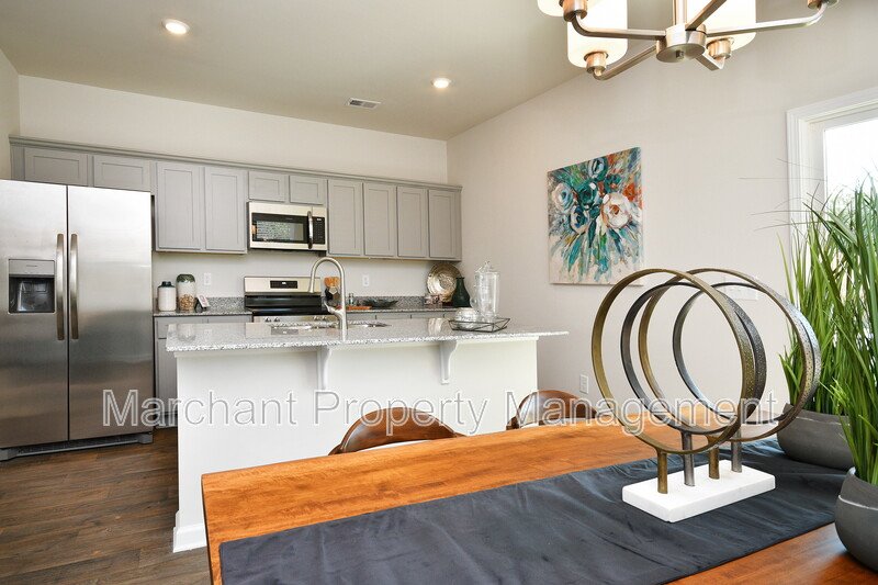 27 English Court property image