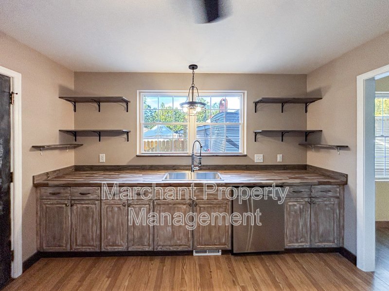 214 Rogers Avenue property image