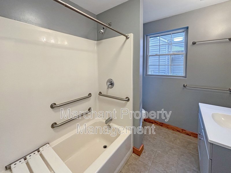 214 Rogers Avenue property image