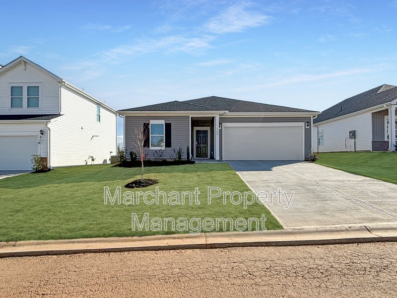 Brand-new modern home with patio, perfect for entertaining property image