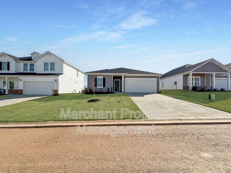 Brand-new modern home with patio, perfect for entertaining property image