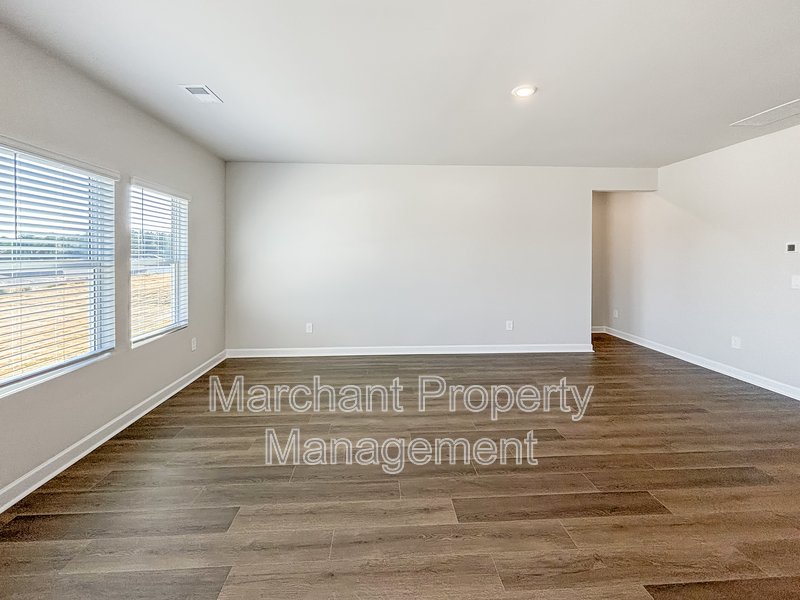 Brand-new modern home with patio, perfect for entertaining property image