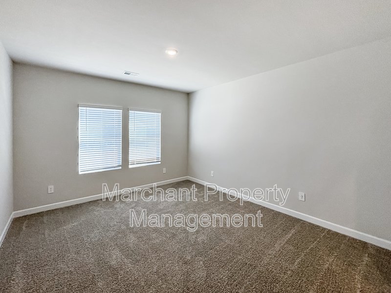 Brand-new modern home with patio, perfect for entertaining property image