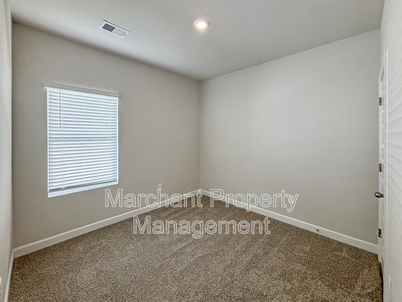 Brand-new modern home with patio, perfect for entertaining property image