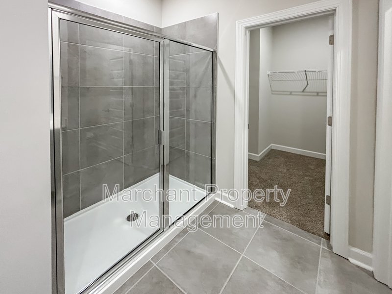 Brand-new modern home with patio, perfect for entertaining property image