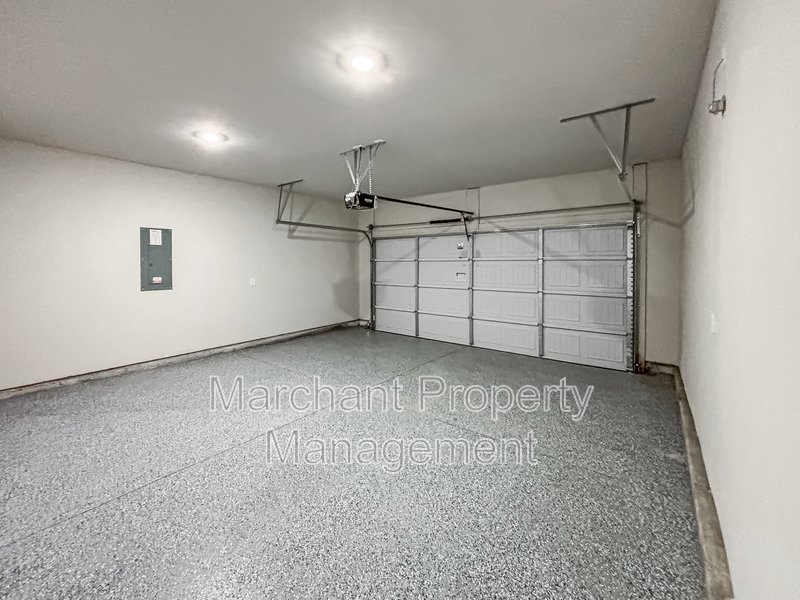 Brand-new modern home with patio, perfect for entertaining property image