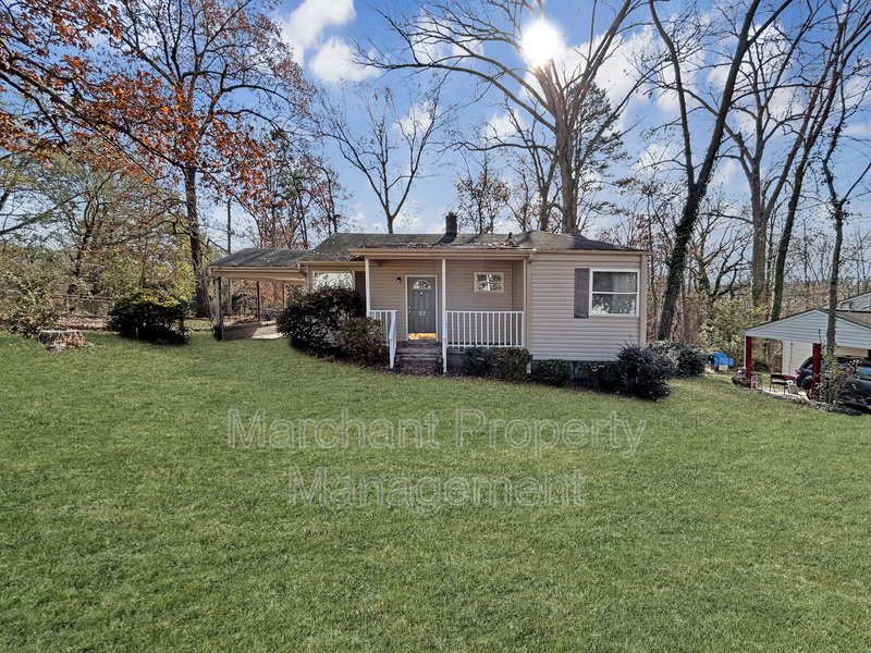 2br, 1 ba in Augusta Road Area property image