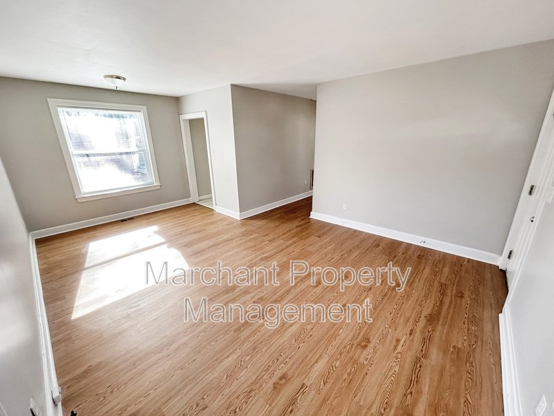 2br, 1 ba in Augusta Road Area property image