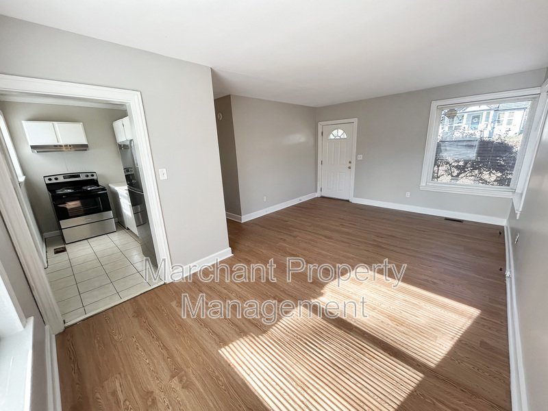 2br, 1 ba in Augusta Road Area property image