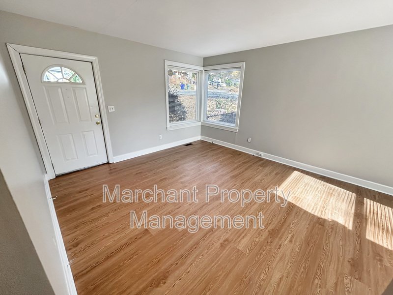 2br, 1 ba in Augusta Road Area property image