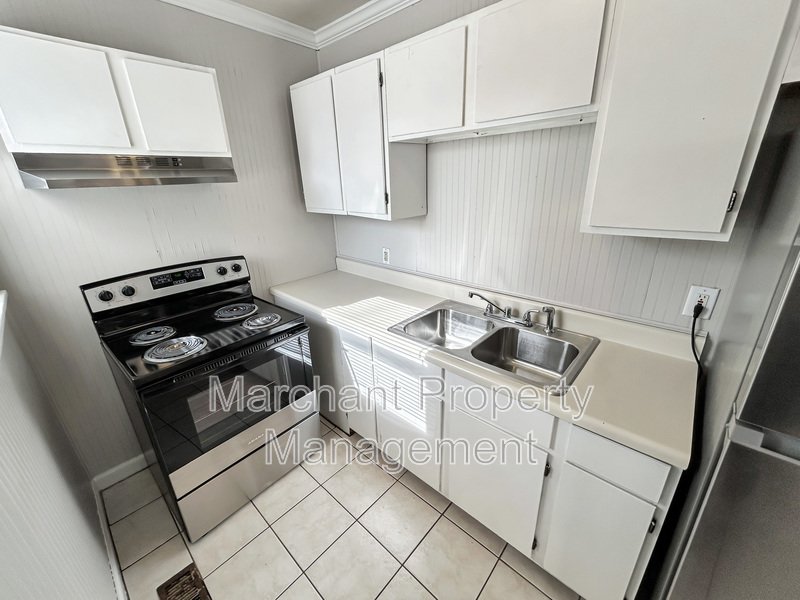 2br, 1 ba in Augusta Road Area property image