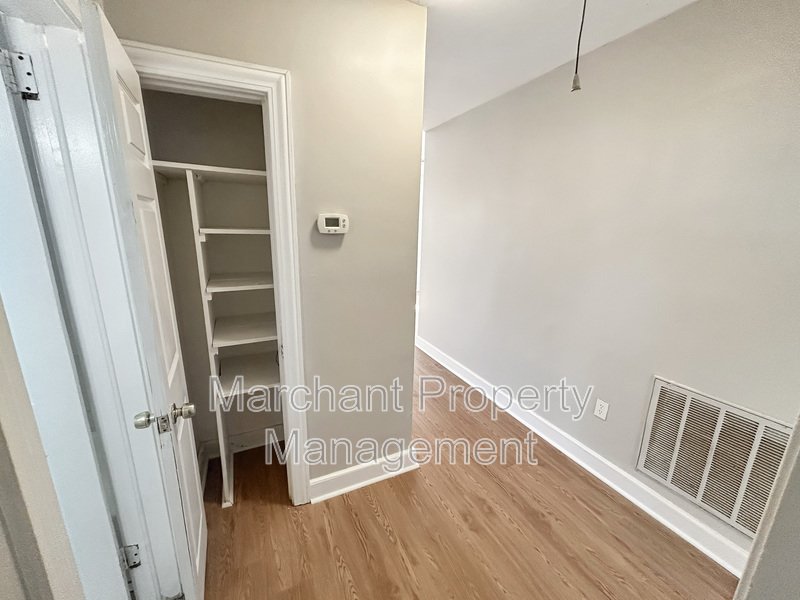 2br, 1 ba in Augusta Road Area property image