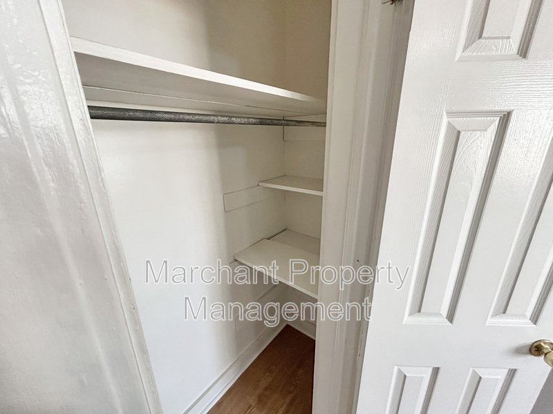 2br, 1 ba in Augusta Road Area property image