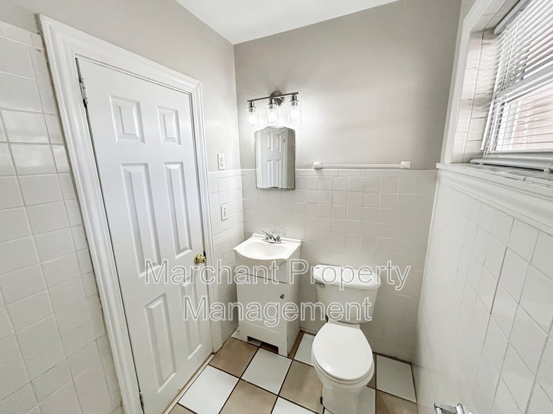 2br, 1 ba in Augusta Road Area property image