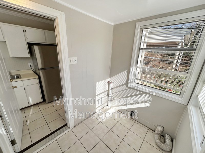2br, 1 ba in Augusta Road Area property image
