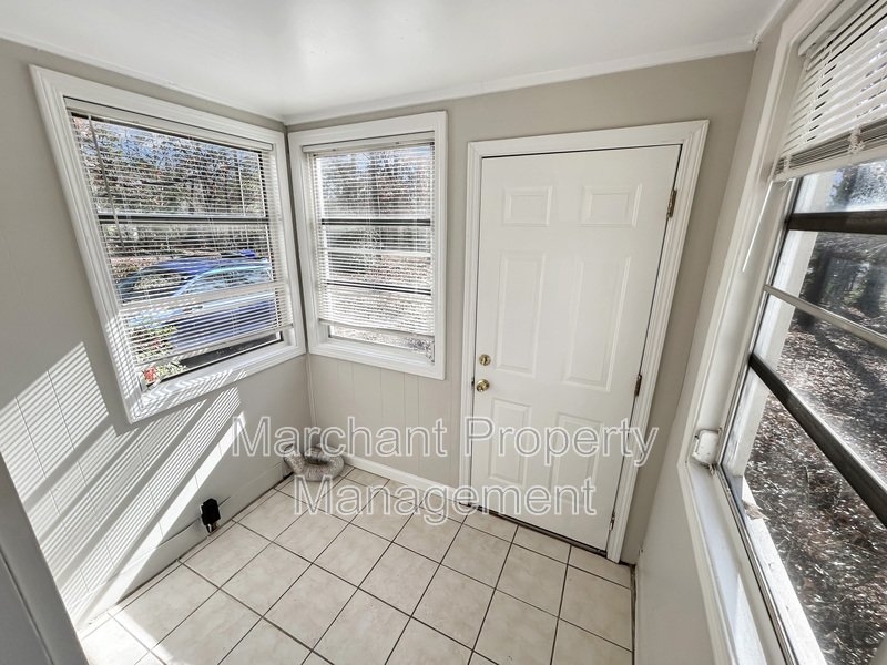 2br, 1 ba in Augusta Road Area property image