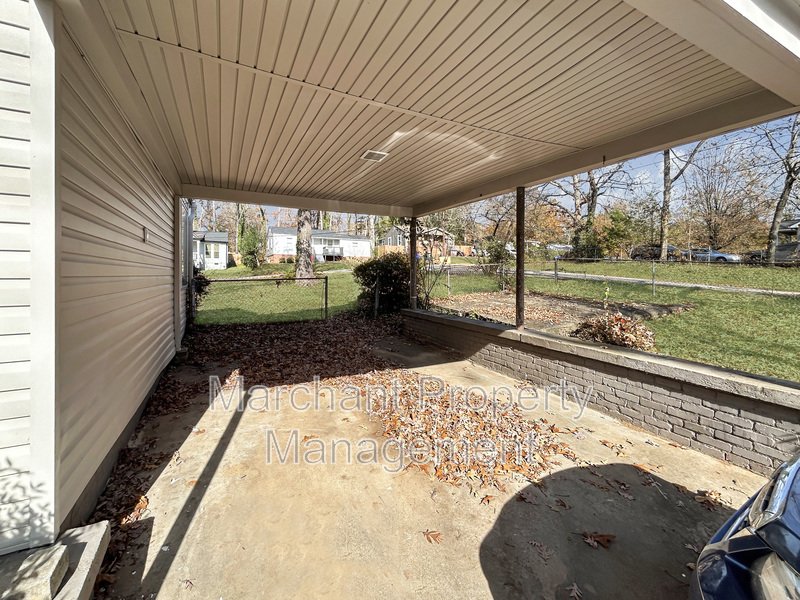 2br, 1 ba in Augusta Road Area property image