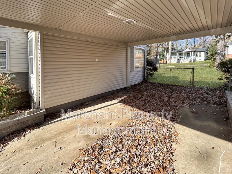 2br, 1 ba in Augusta Road Area property image