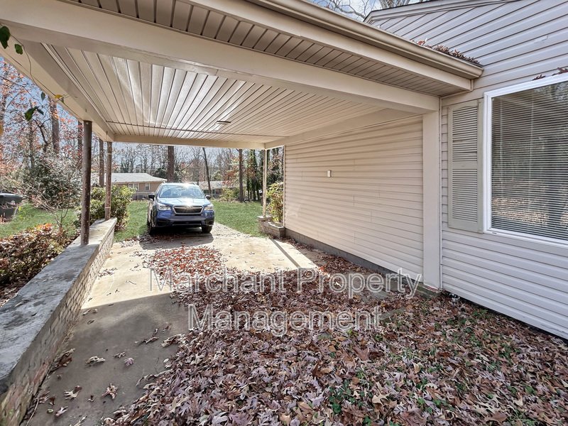 2br, 1 ba in Augusta Road Area property image