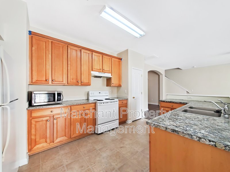 3BR, 2.5BA in Riverside School Dist. property image