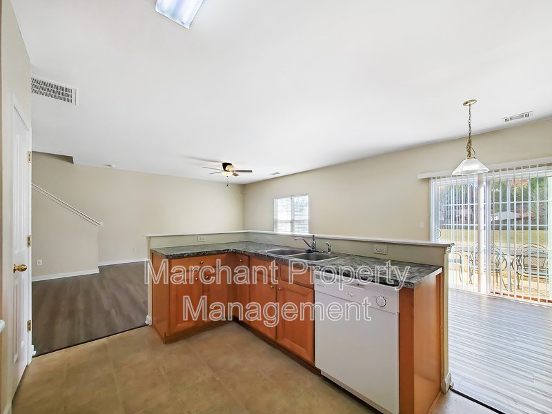 3BR, 2.5BA in Riverside School Dist. property image