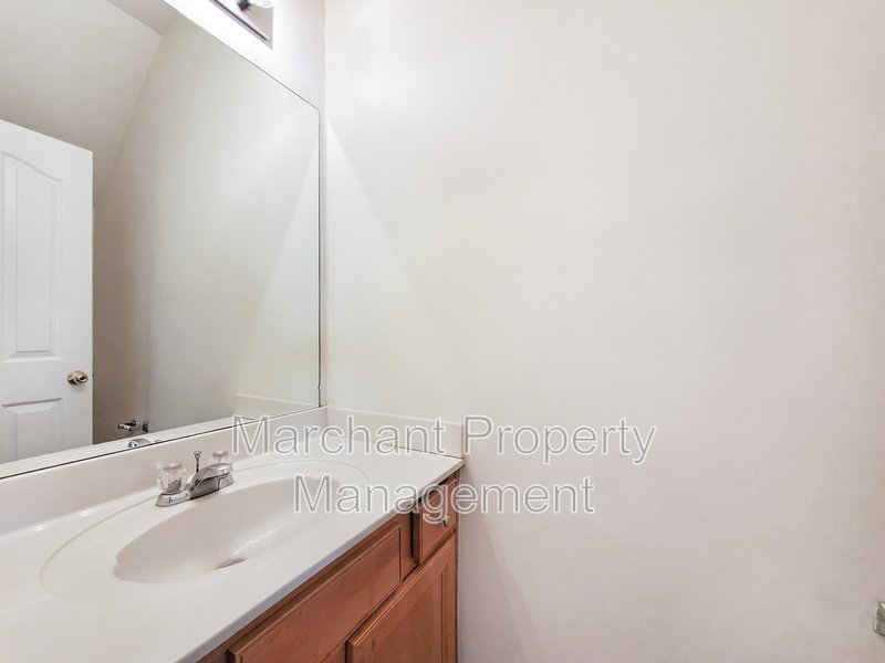 3BR, 2.5BA in Riverside School Dist. property image