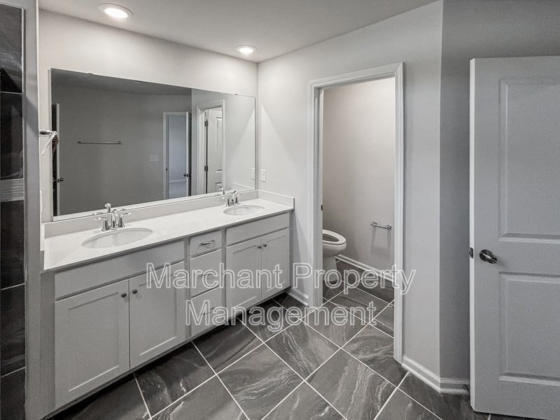 2022 Townhome in desirable Hawkins Park Community! property image