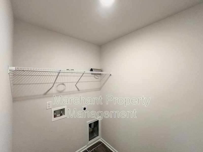 2022 Townhome in desirable Hawkins Park Community! property image