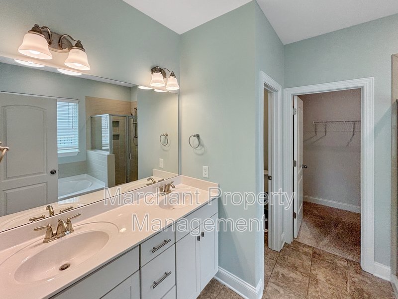 28 Arnold Mill Road property image