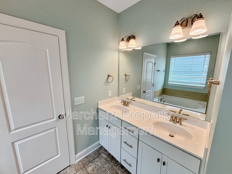 28 Arnold Mill Road property image