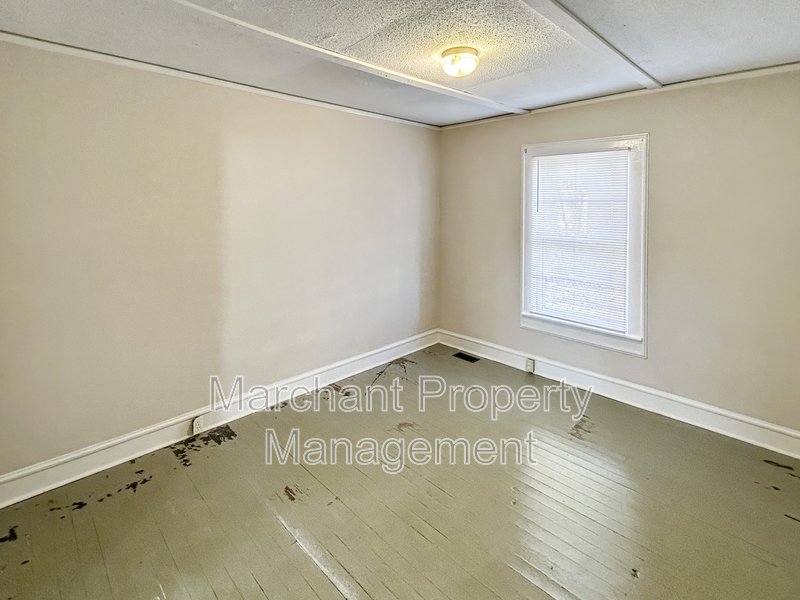 Beautifully remodeled 2 BR house in West Greenville property image