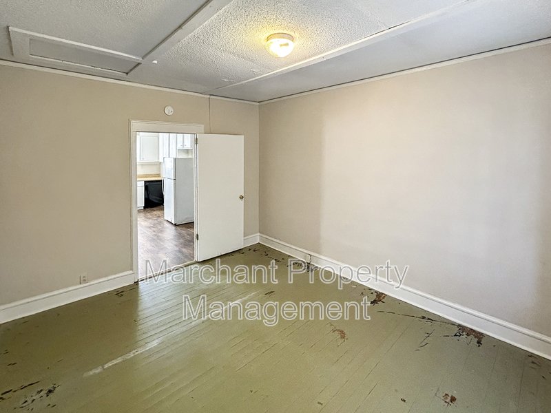 Beautifully remodeled 2 BR house in West Greenville property image