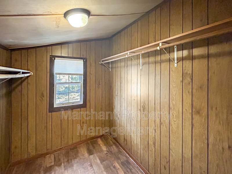 Beautifully remodeled 2 BR house in West Greenville property image