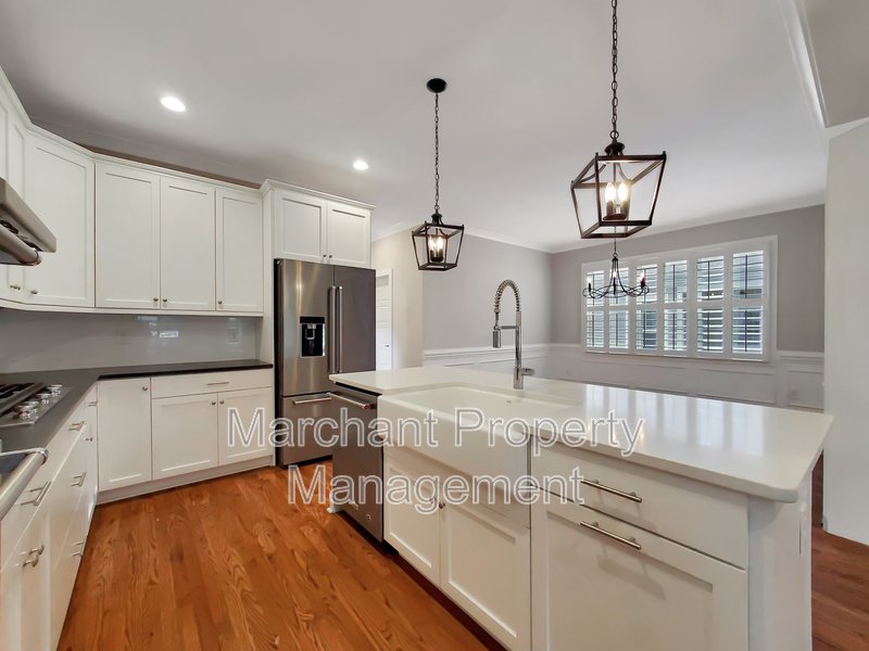 Don't miss out this 3BR, 2.5BA in North Main! property image