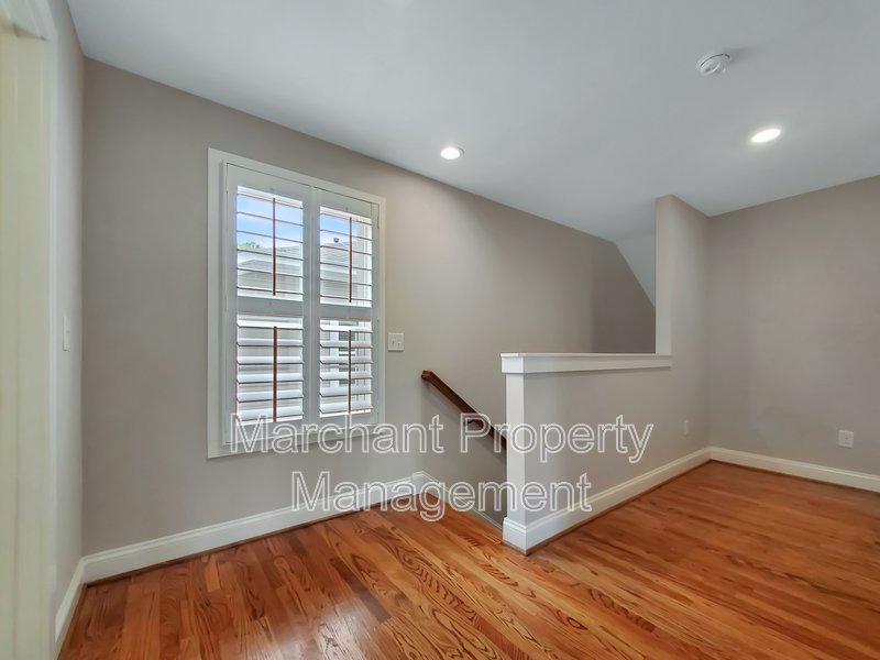 Don't miss out this 3BR, 2.5BA in North Main! property image