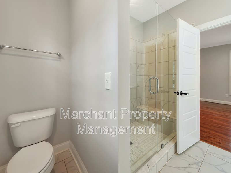 Don't miss out this 3BR, 2.5BA in North Main! property image