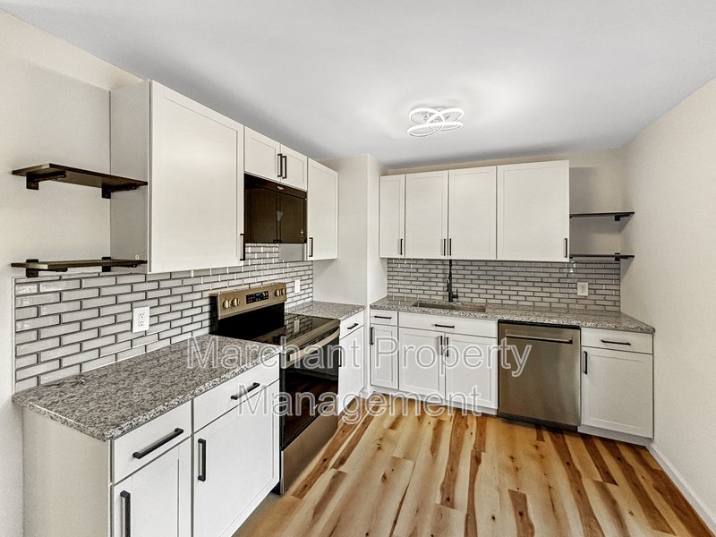 279 Pioneer Place property image