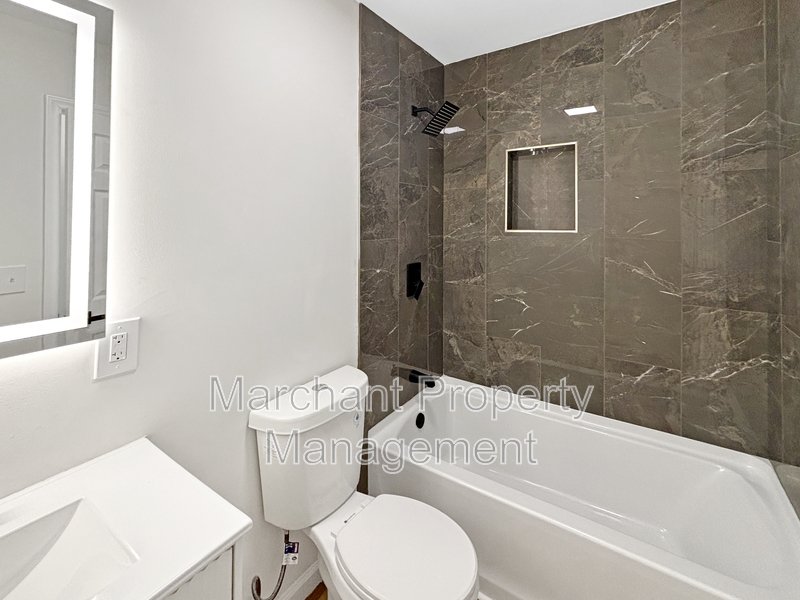 279 Pioneer Place property image