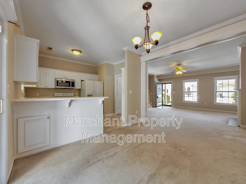 Desirable Town Home Community! property image