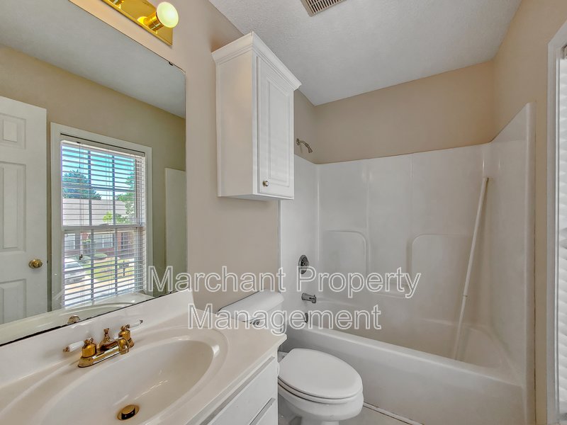 Desirable Town Home Community! property image