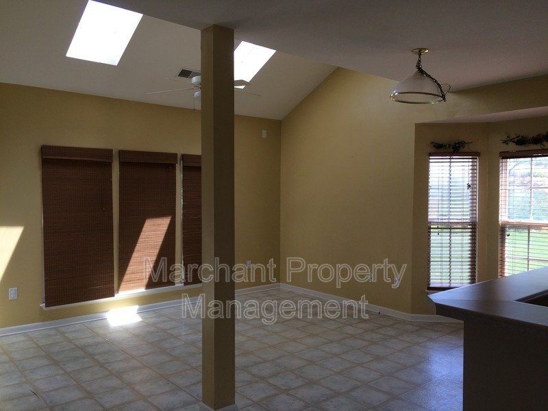 Beautiful 3BR Home near Riverside High School property image