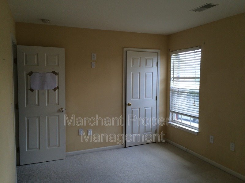 Beautiful 3BR Home near Riverside High School property image