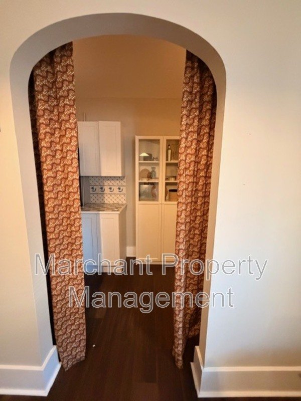 112 Elm Street property image