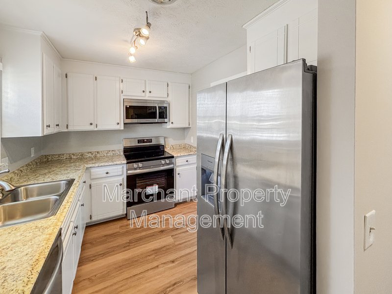 231 Batesview Drive property image