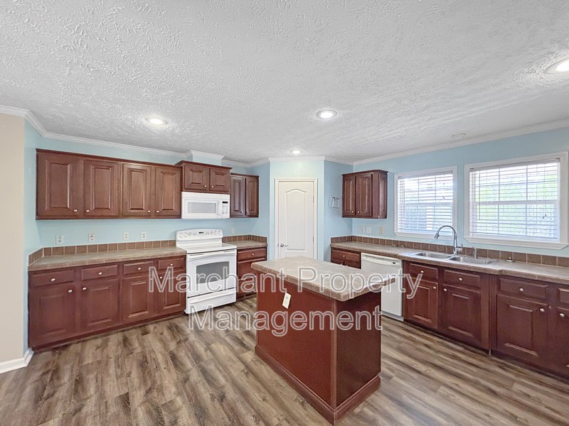 99 Forestville Road property image