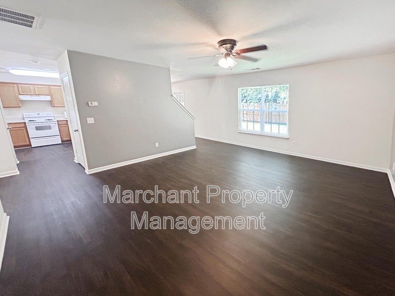 Riverside Area 3BR/2.5 BA in Cul-De-Sac property image